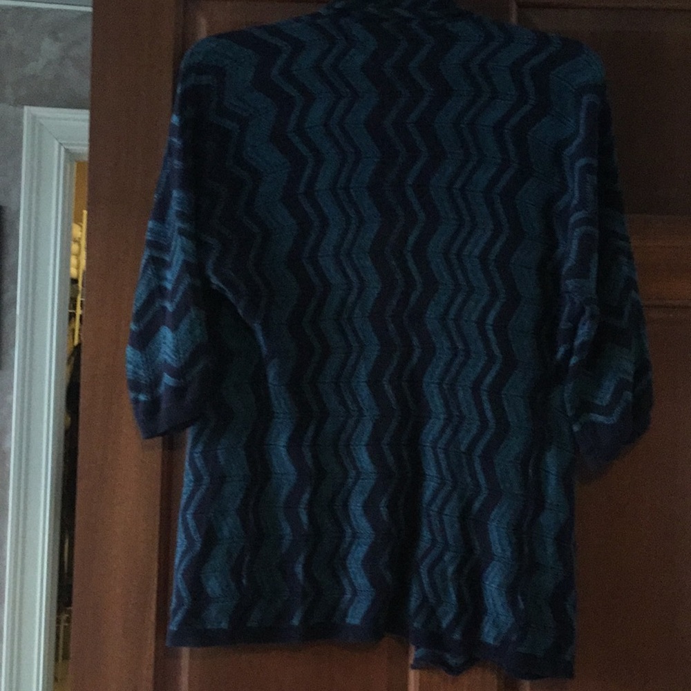 Womens top - Picture 4 of 4